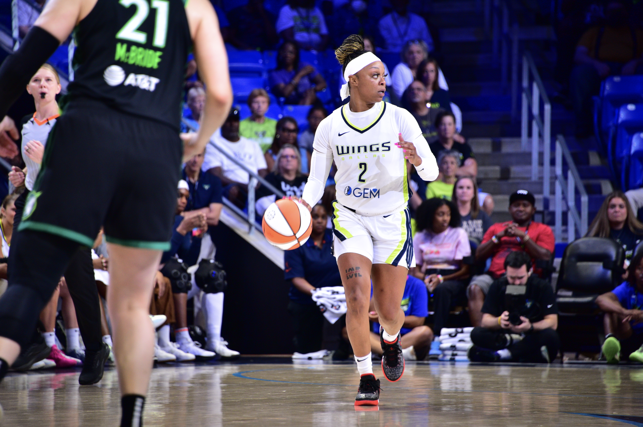 Dallas Wings Sign Odyssey Sims